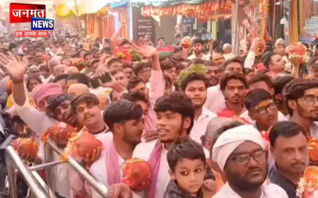 मिर्ज़ापुर: शारदीय नवरात्र का शुभारंभ, मां विंध्यवासिनी के दर्शन को उमड़े श्रद्धालु; सुरक्षा व्यवस्था चाक-चौबंद