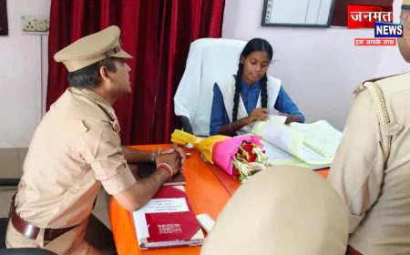 अयोध्या के जीआरपी थाने की एक दिन की प्रभारी बनीं छात्रा रागनी निषाद, कार्यप्रणाली की ली जानकारी