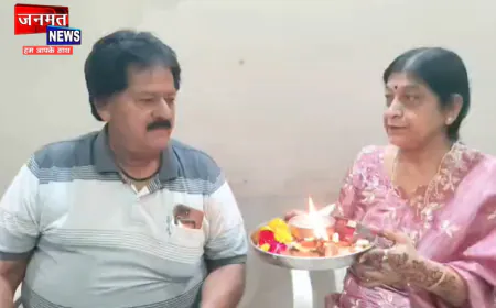 रामनगरी अयोध्या में करवा चौथ की धूम, श्री मंछाराम दरबार में जुटीं करीब एक हजार महिलाएं