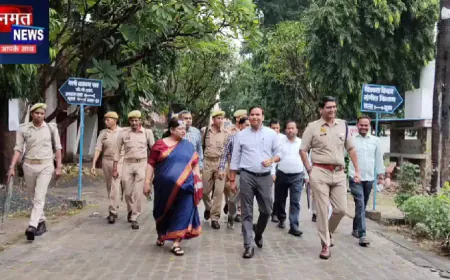 भदोही में राज्यपाल के संभावित दौरे की तैयारियों का डीएम ने किया निरीक्षण, व्यवस्थाएं पूरे करने के निर्देश