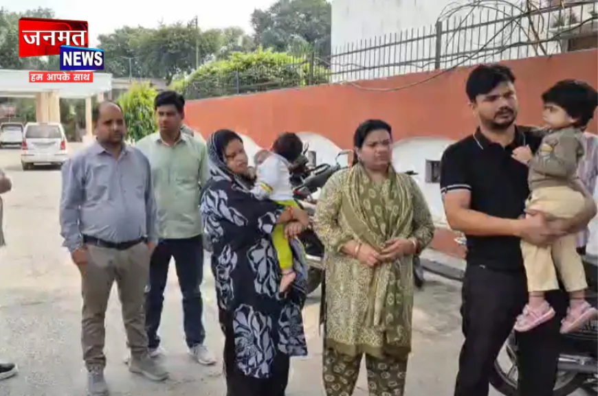 अलीगढ़: लिपिक ने चेयरमैन पर लगाया जान से मारने की धमकी का आरोप, डीएम से रिपोर्ट दर्ज कराने की मांग