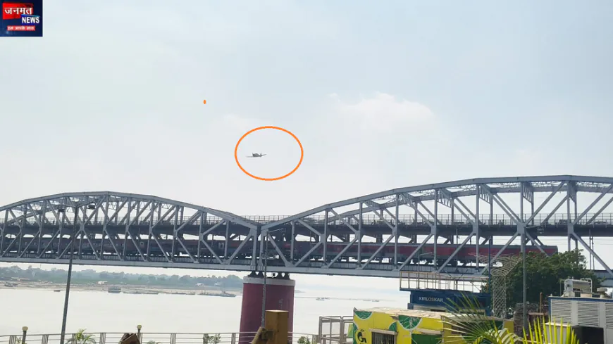 वाराणसी में जोरों पर है एयर शो का रिहर्सल, प्रधानमंत्री के साथ रक्षा मंत्री भी होंगे शामिल
